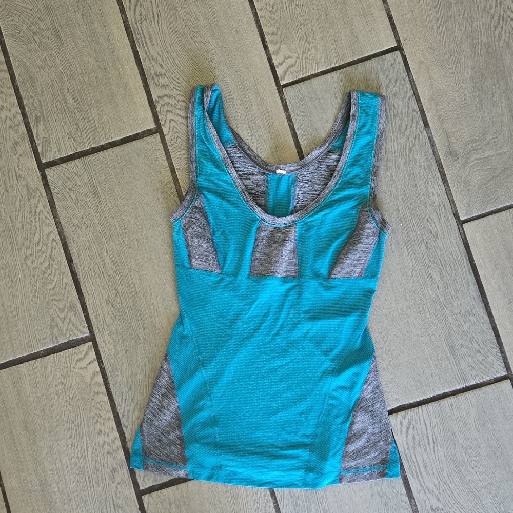 Lululemon Seamless Colorblock Racerback Tank – Blue‎ & Gray L34